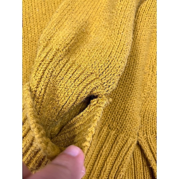 BDG Urban Outfitters Fall Pullover Sweater | Color: Mustard | Size: M - Picture 4 of 5